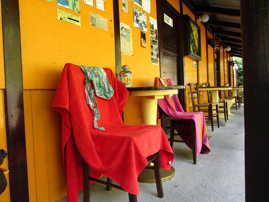 Baracca Backpacker Hostel Aurigeno Luaran gambar